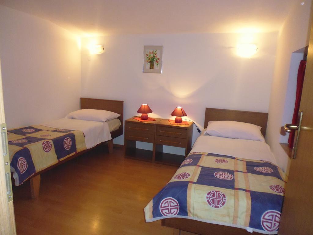 Apartments Jadranka Povile Novi Vinodolski Rom bilde