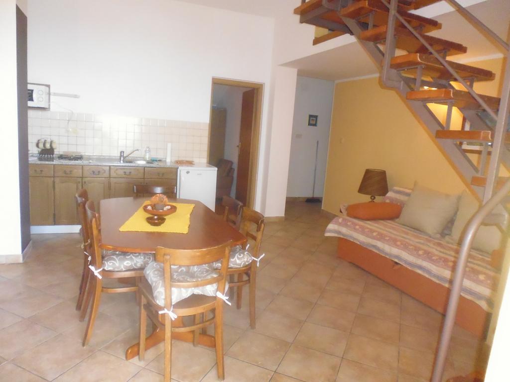 Apartments Jadranka Povile Novi Vinodolski Rom bilde