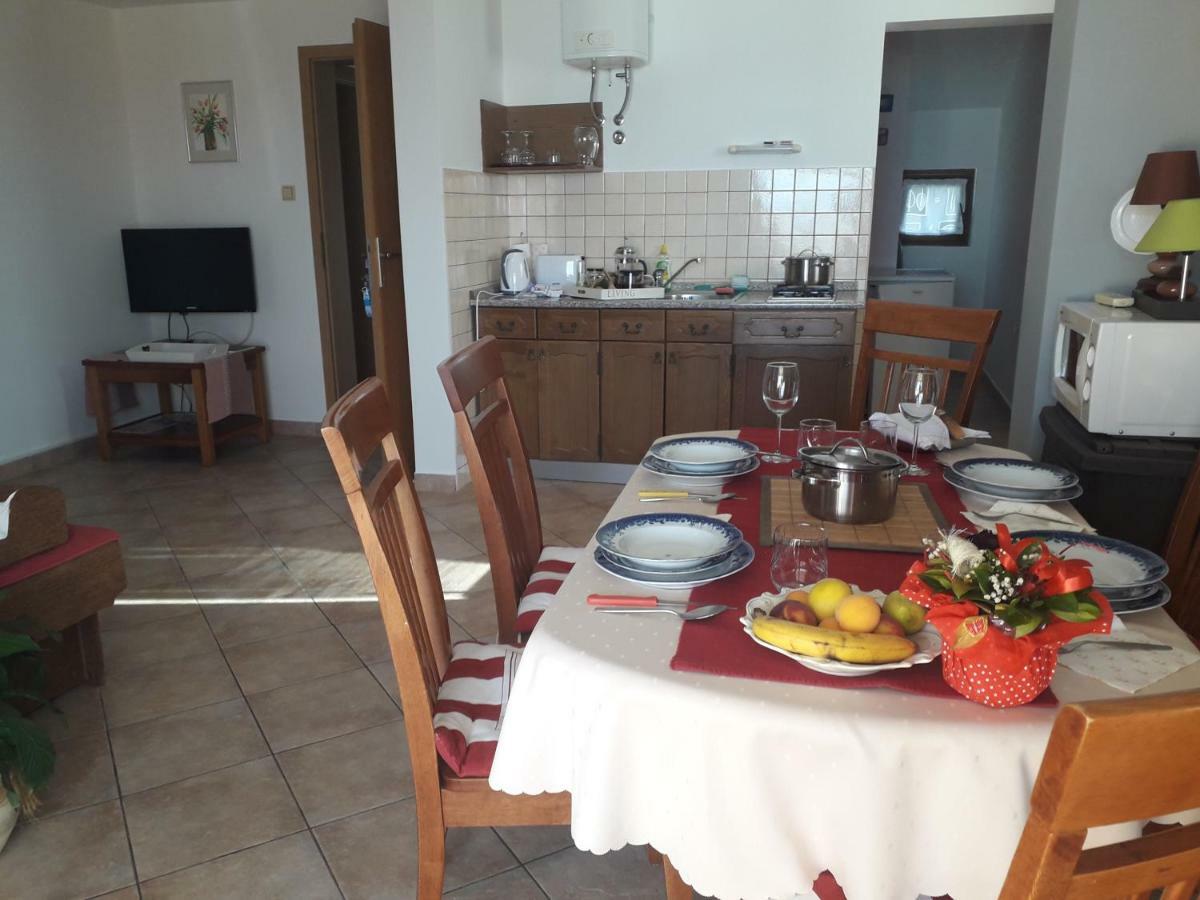 Apartments Jadranka Povile Novi Vinodolski Eksteriør bilde