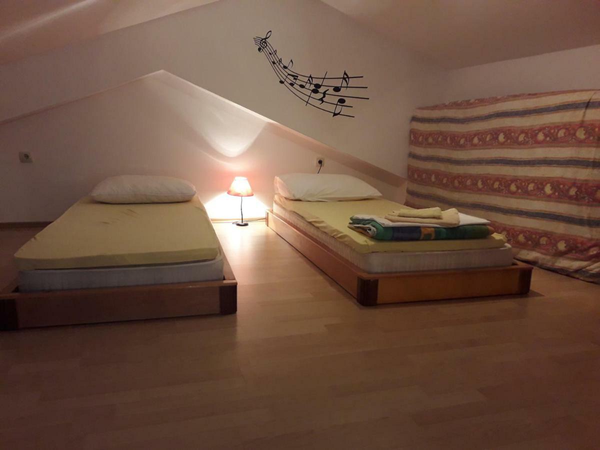 Apartments Jadranka Povile Novi Vinodolski Eksteriør bilde